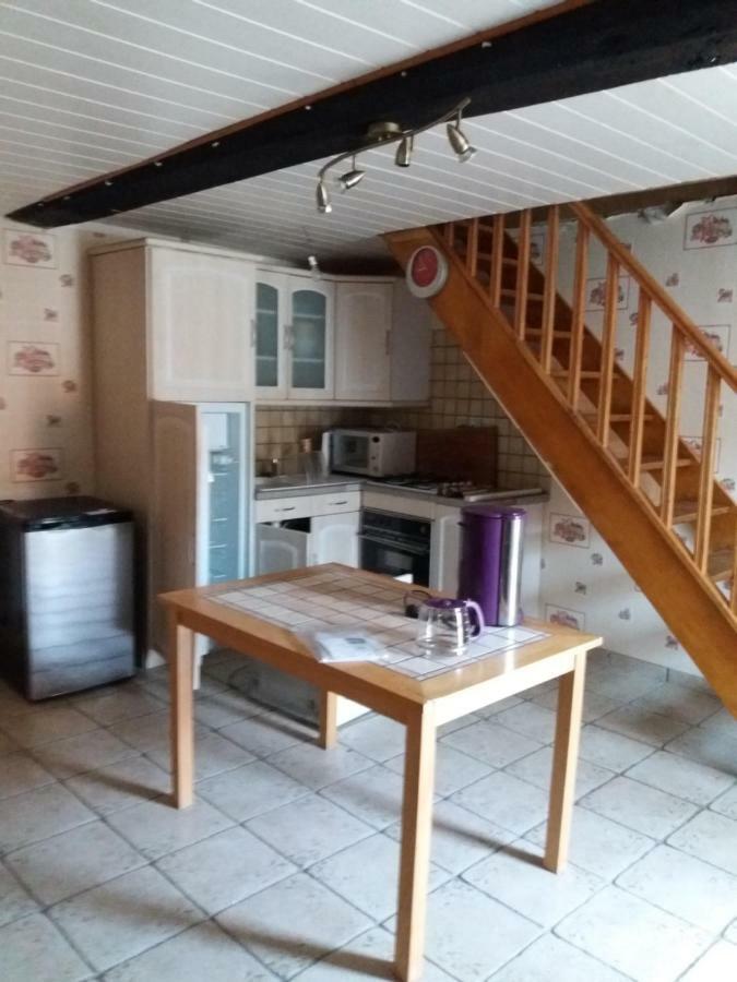 Martin Villa Saint-Gal-sur-Sioule Exteriör bild